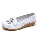 Chic Women's Pea Slippers for Cozy Days