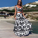 Chic Floral Maxi Dress with Flowing Hem