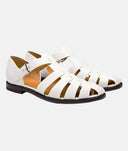 Fashionable sandals with straps and an elegant cut