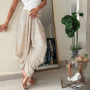 Glitter-Accented Jogging Pants for Stylish Athletes