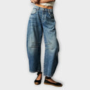 Chic Roomy Jeans for Effortless Style