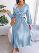 Stylish Solid Color Dress with Pleated Belt