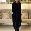Chic Velvet Dress with Convenient Pockets