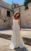 Chic White Maxi Dress for Summer Style