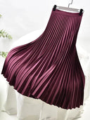 Chic Women’s Pleated Skirt in Stylish Design