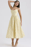 Chic Maxi Dress with Slim Straps and Flowing Skirt