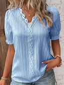 Chic Ruffled Women's Blouse in Trendy Style
