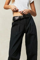 High-Waist Women's Jeans with Convenient Side Pockets