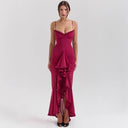 Chic Women's Evening Dress with Stylish Décolleté Design
