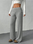 Chic Checkered Carrot Pants for Women
