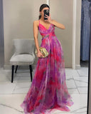Chic Floral Evening Dress with Flattering Design