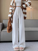 Chic Women's Trousers for Every Occasion
