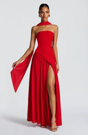 Stylish Maxi Dress with Flattering Bodice and Flowing Skirt