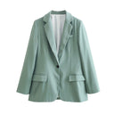 Chic Women's Blazer Jacket with Modern Cut and Stylish Pockets
