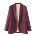 Chic Women's Blazer with Trendy Cut and Stylish Pockets
