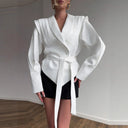 Chic Women's Blazer with Defined Structure and Waist Belt