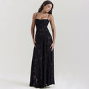 Chic Evening Dress with Lace Details and Spaghetti Straps