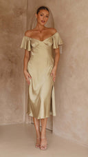 Chic Off-Shoulder Maxi Dress with Ruffle Accents