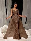 Stylish Evening Dress with Shimmering Lace and Tulle Cape