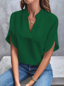 Chic Women's Blouse in Flowing Fabric