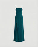 Chic Evening Dress with Flowing Skirt and Deep Slit