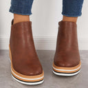 Chic Ankle Boot with Side Zipper