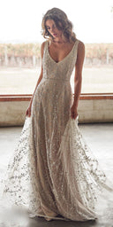 Embroidered Women's Evening Dress with Shimmering Accents