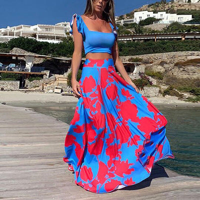 Chic Floral Maxi Dress with Flowing Hem