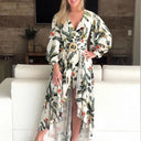 Chic Women's Maxi Dress with V-Neck & Billowy Sleeves