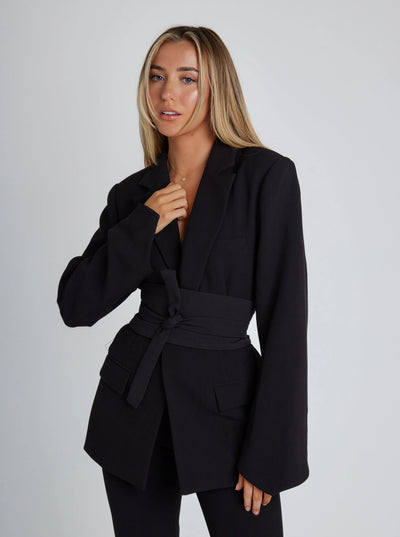 Chic Belted Blazer for Stylish Layers