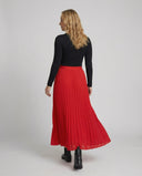Chic Long Pleated Skirt for Any Occasion