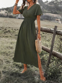 Chic Short-Sleeve Dress with Peter Pan Collar