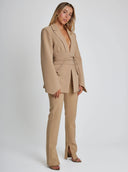 Chic Belted Blazer for Stylish Layers