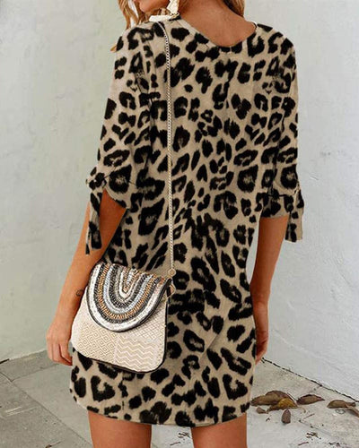 Chic Leopard Print Mid-Length Sleeve Dress