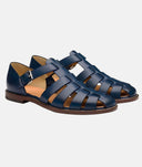 Fashionable sandals with straps and an elegant cut