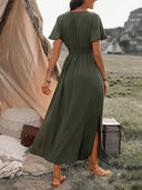 Chic Short-Sleeve Dress with Peter Pan Collar