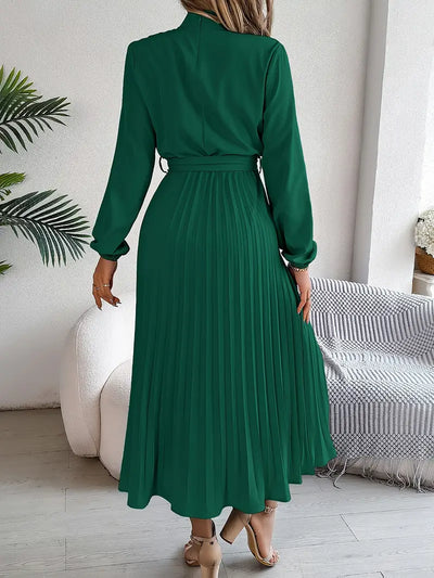 Stylish Solid Color Dress with Pleated Belt