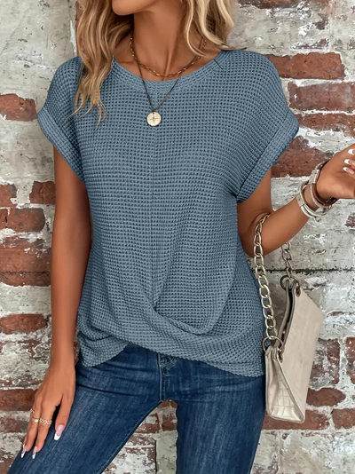 Chic Women's T-Shirt for Everyday Style