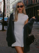 Chic Mini Dress with Pockets & Short Sleeves
