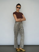 Stretchable Crewneck Tee for Every Occasion