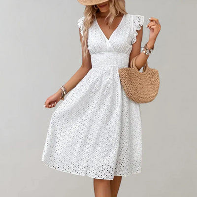 Chic Summer Dress with Ruffled Sleeves