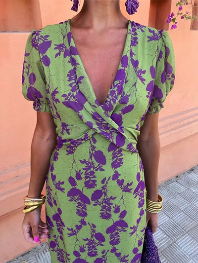 Chic Midi Dress with Stylish Design