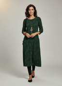 Chic Printed Knit Dress for Winter Elegance
