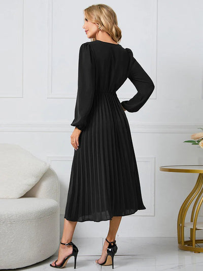 Chic Pleated Dress with Belt