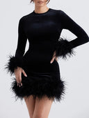 Chic Long-Sleeved Mini Dress with Flattering Silhouette