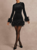 Chic Long-Sleeved Mini Dress with Flattering Silhouette
