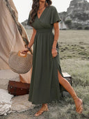 Chic Short-Sleeve Dress with Peter Pan Collar