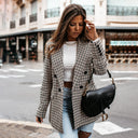 Chic Women's Blazer for Any Occasion