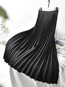 Chic Women’s Pleated Skirt in Stylish Design