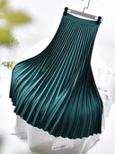 Chic Women’s Pleated Skirt in Stylish Design